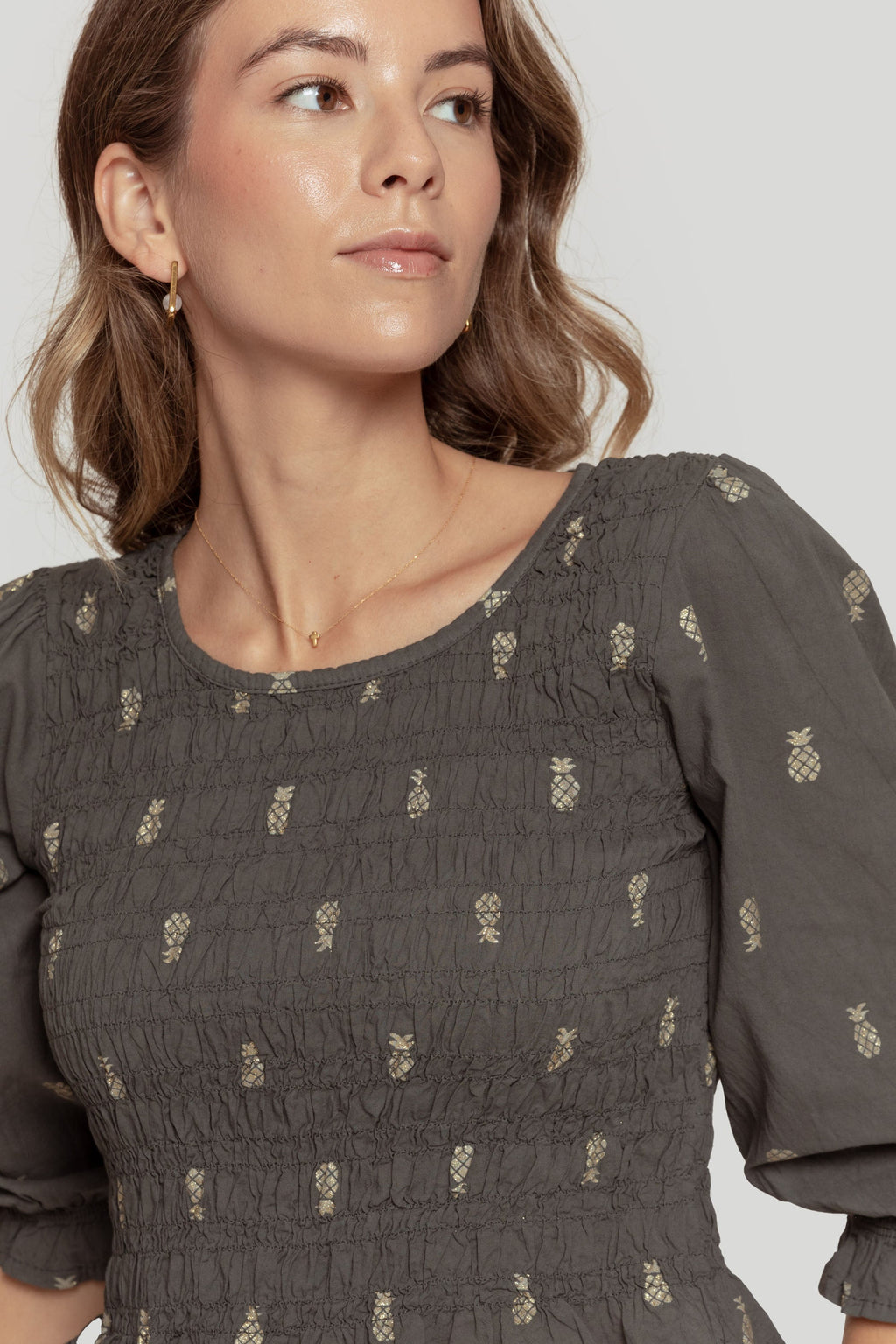 TOP  CROPPED