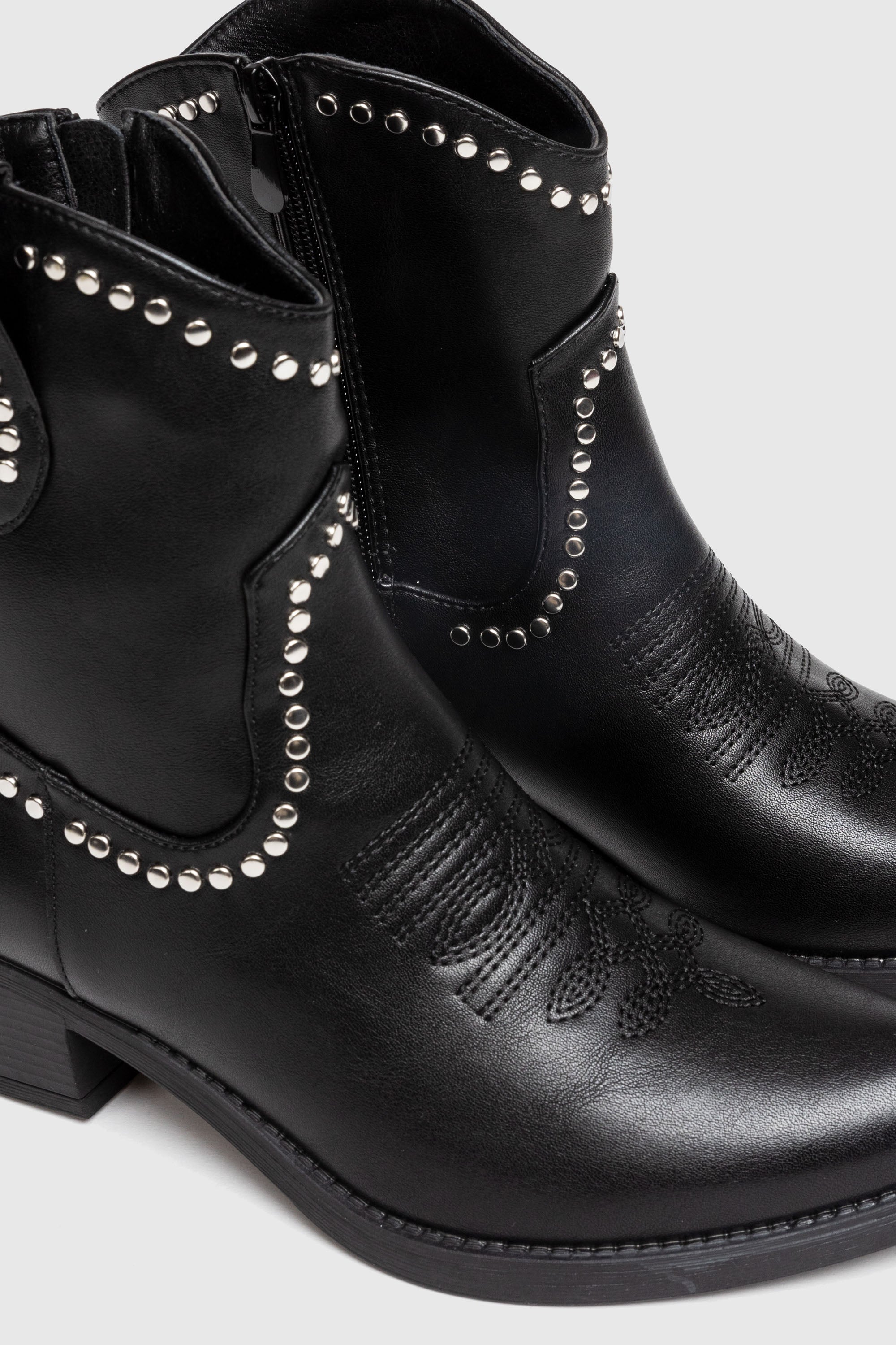 BOTIN COWBOY TACHAS