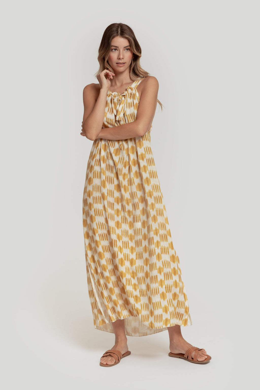 VESTIDO  NUDO