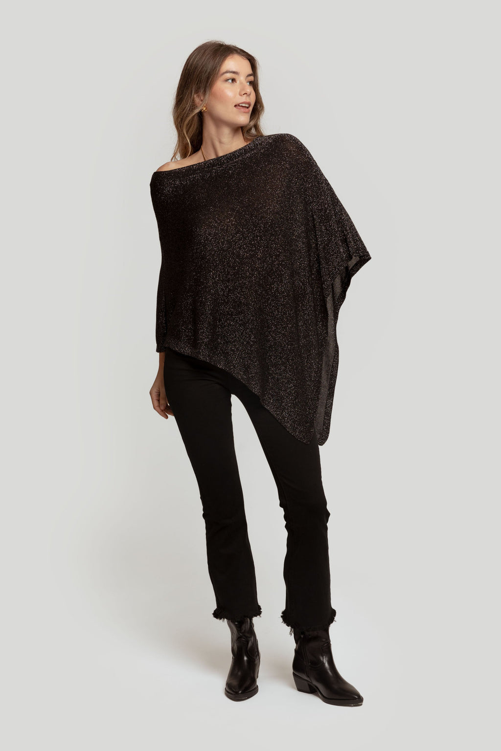 PONCHO  BRILLO