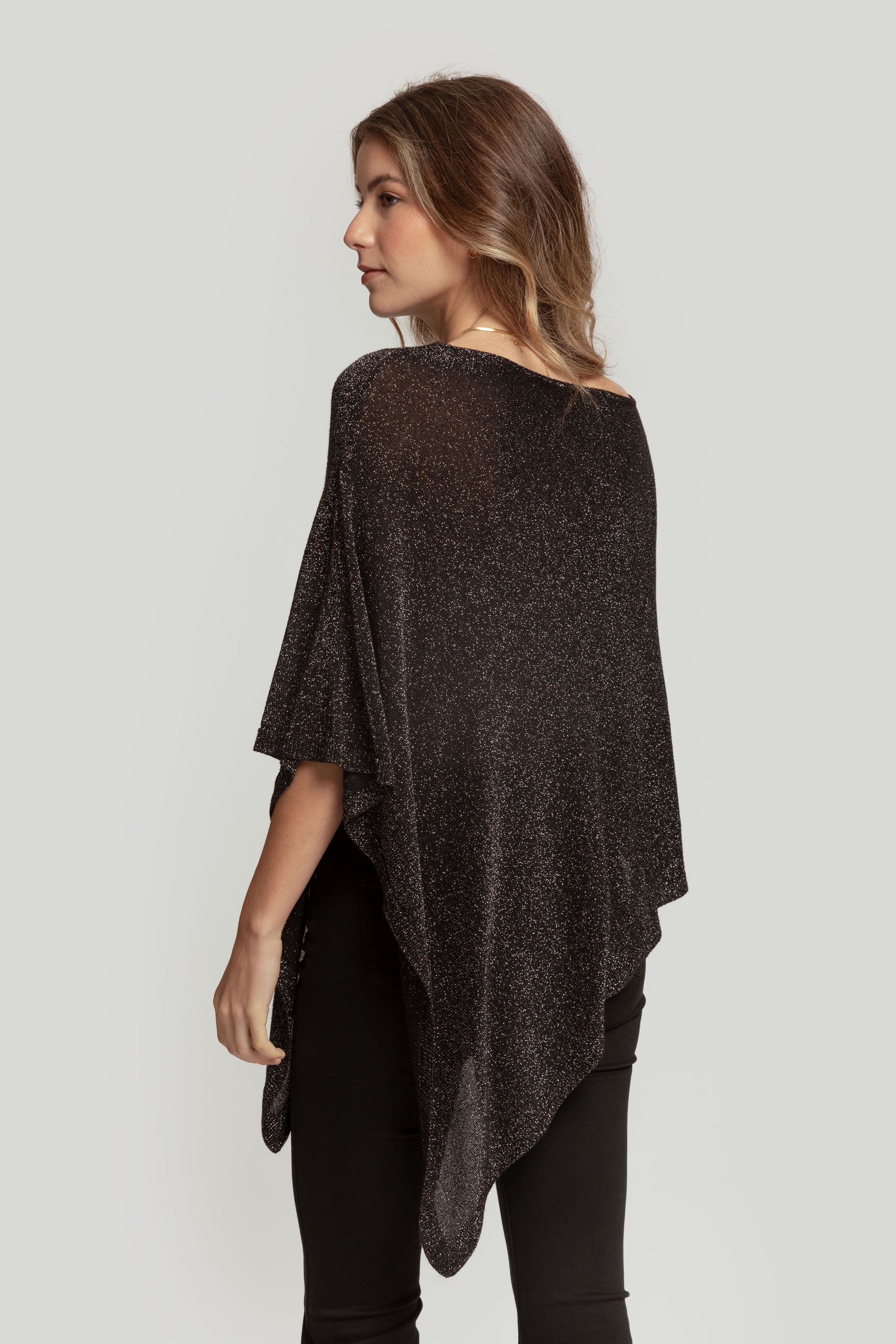PONCHO  BRILLO