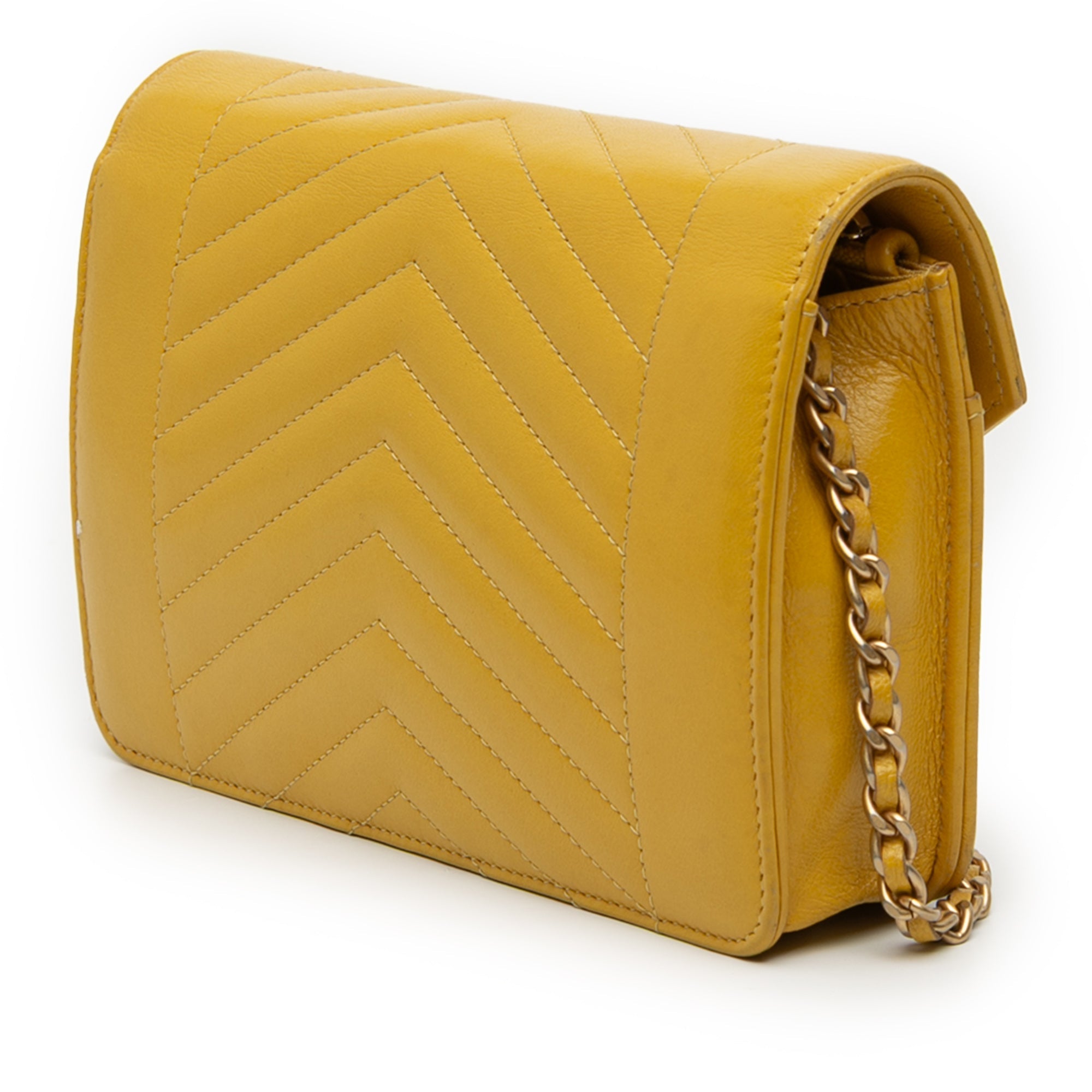 Small Reversed Chevron Lambskin Flap
