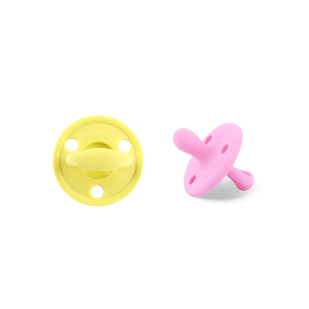Kit Nenina & Co Amarillo + Rosa chicle| 2 Chupetes + 2 Chupeteros + Guardachupete