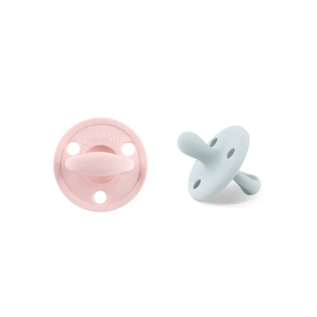 Kit Nenina & Co Rosa pálido + Gris| 2 Chupetes + 2 Chupeteros + Guardachupete
