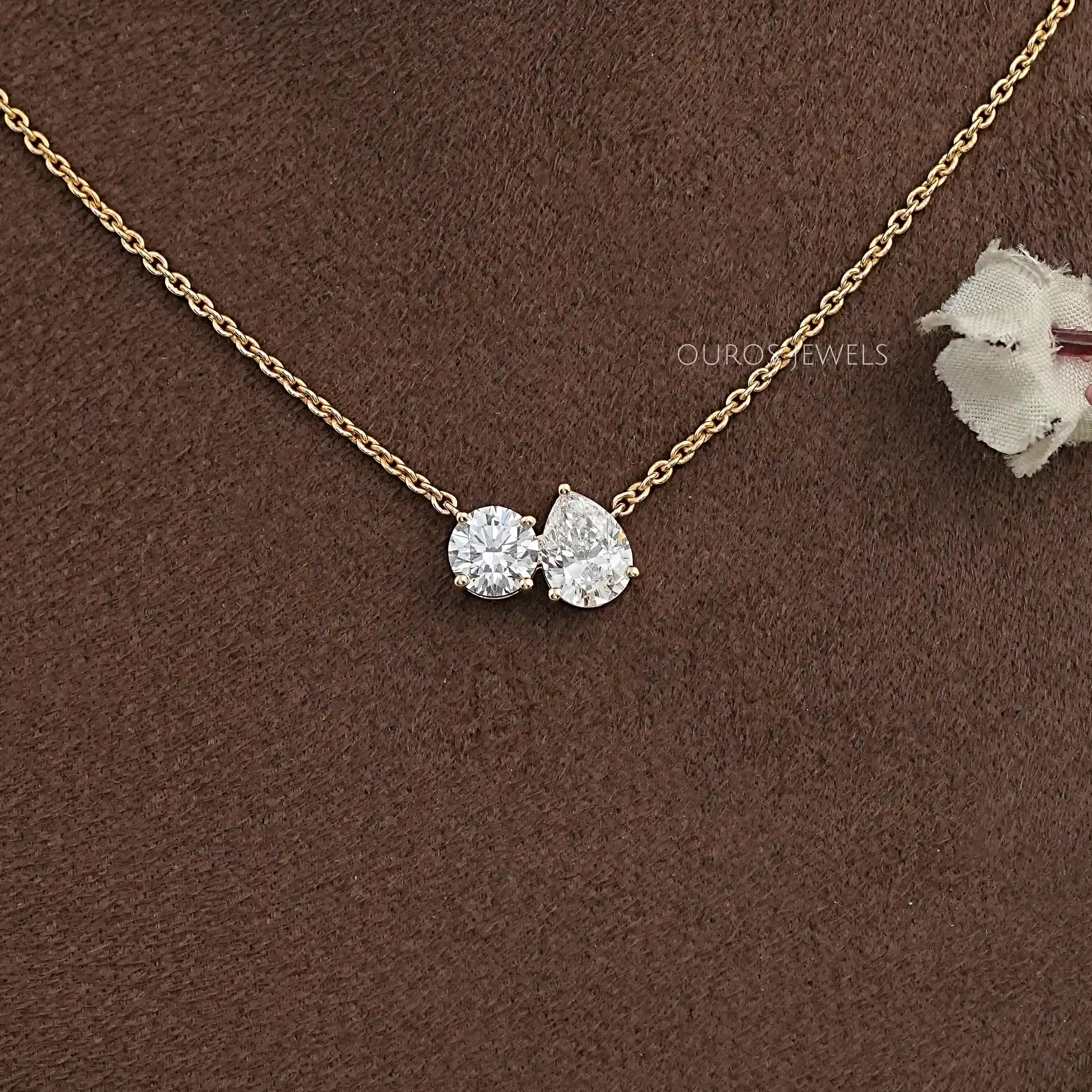 Pear And Round Diamond Toi Moi Pendant