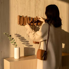 Perchero de pared Verona madera natural – colgador plegable escandinavo