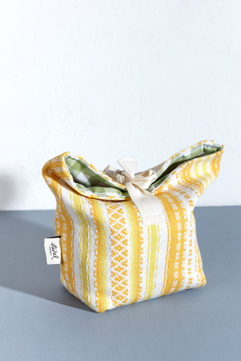 Panera pequeña alpujarra tonos amarillos