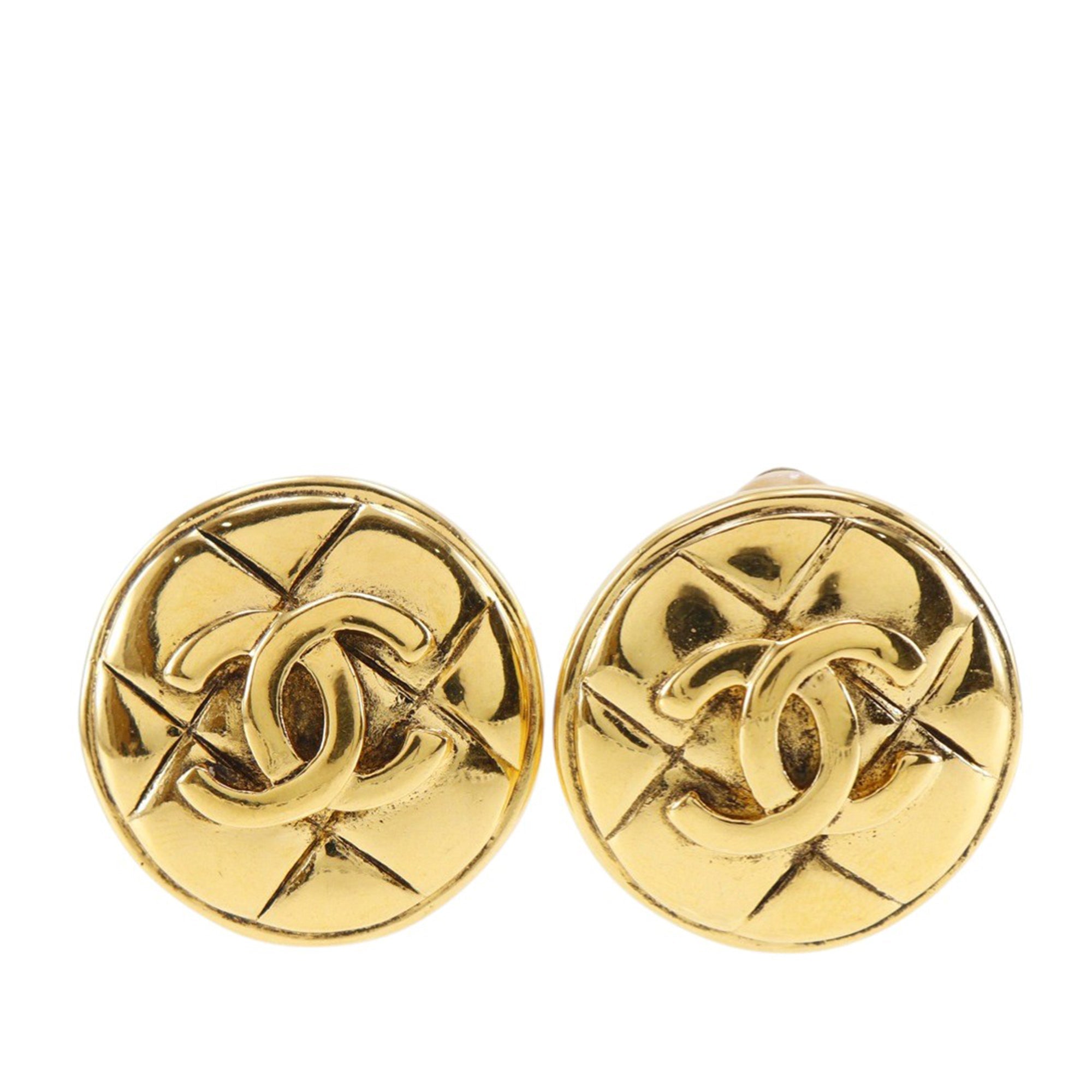 CC Gold Plated Quilted Round Clip On Earrings