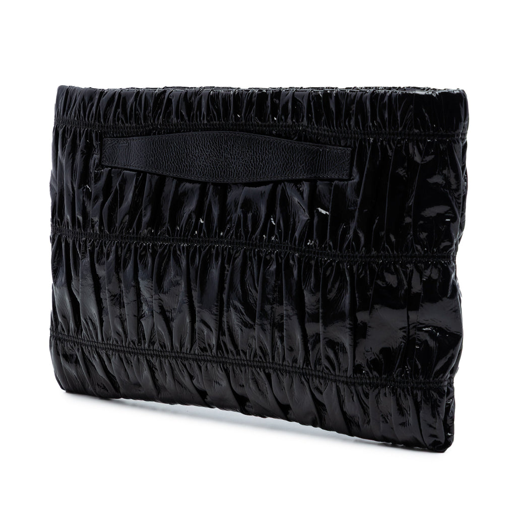 Vernice Gaufre Clutch