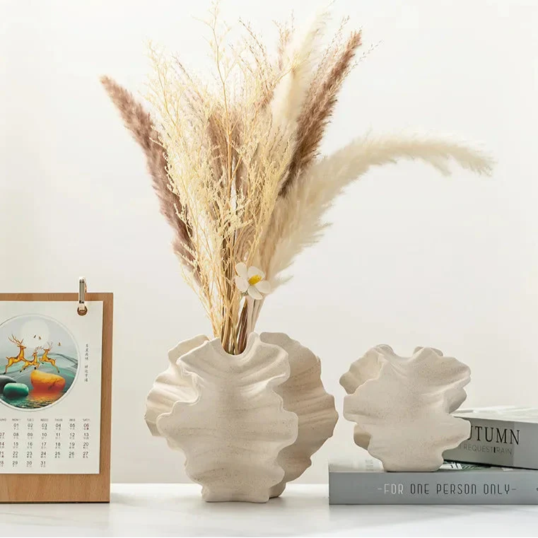 ArtZ® Ripple Vase