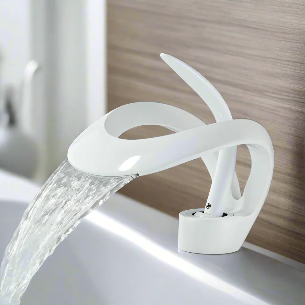 ArtZ® Faucet Waterfall - White