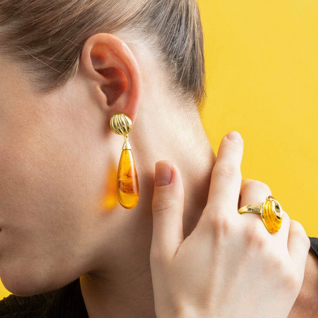 Pendientes con Resina Ambar acabado oro 18k - Orpak