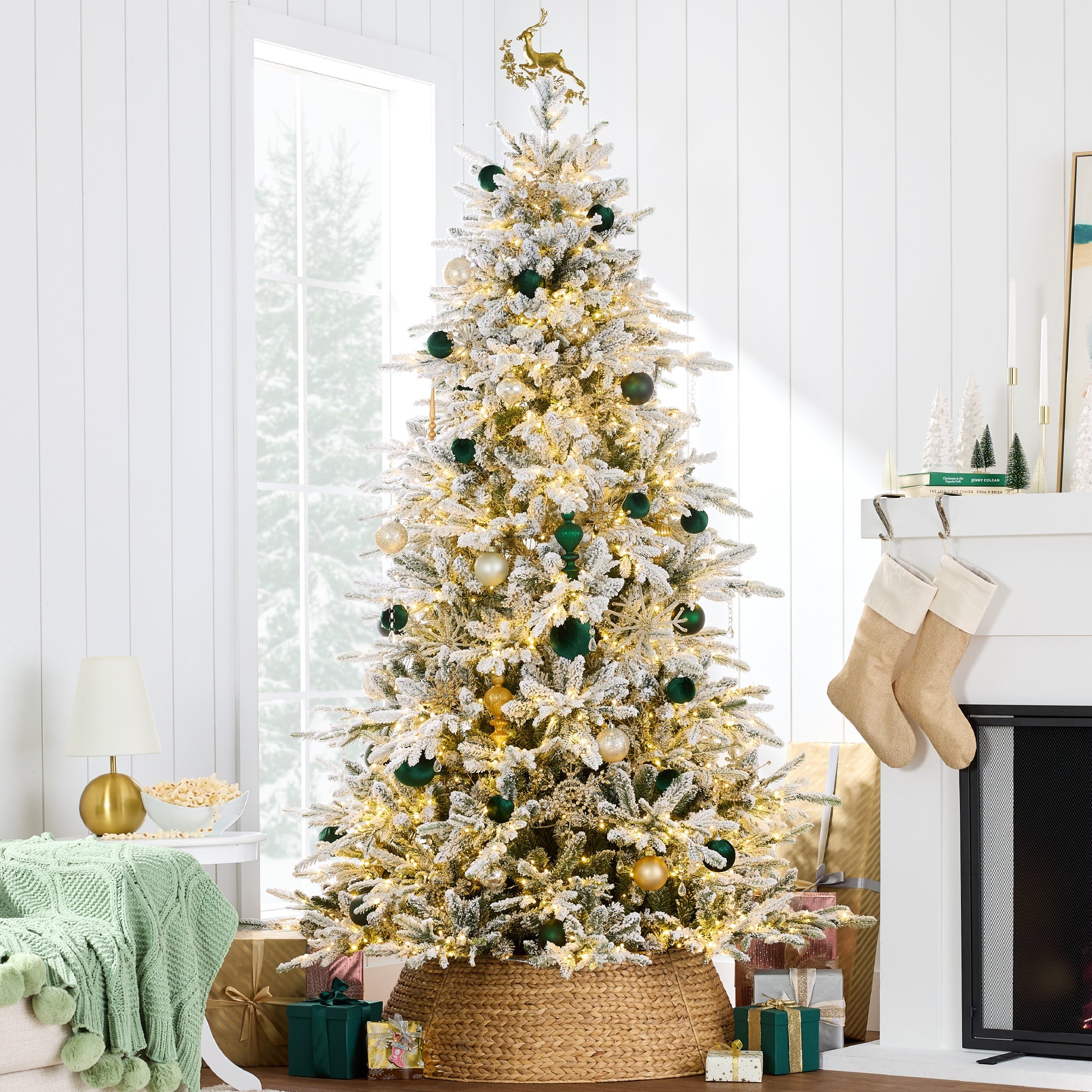 Pre-Lit Flocked Full Aspen Christmas Tree w/ 2-in-1 Twinkling Micro LEDs - 6ft