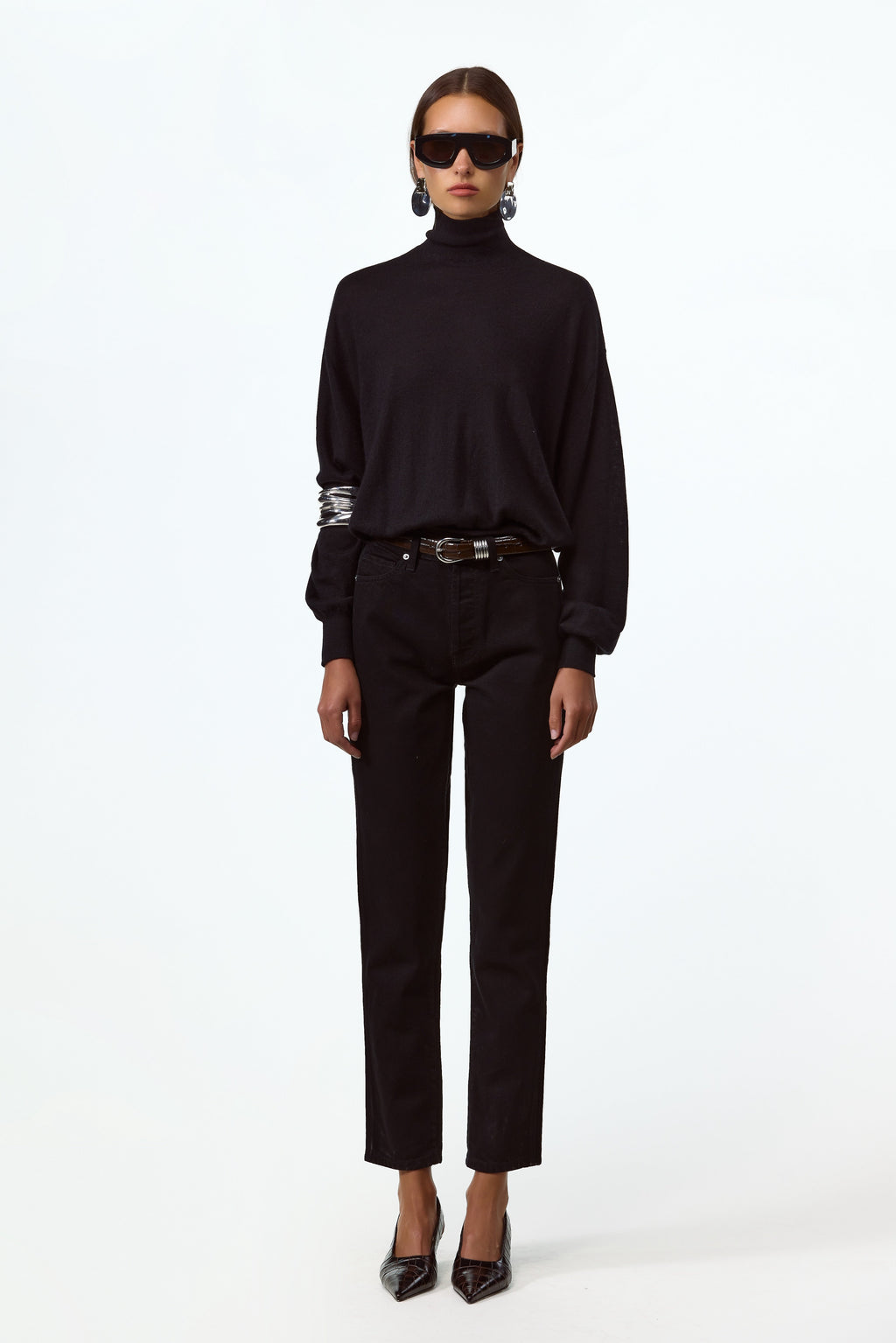 The Straight Ankle Jean (Black)