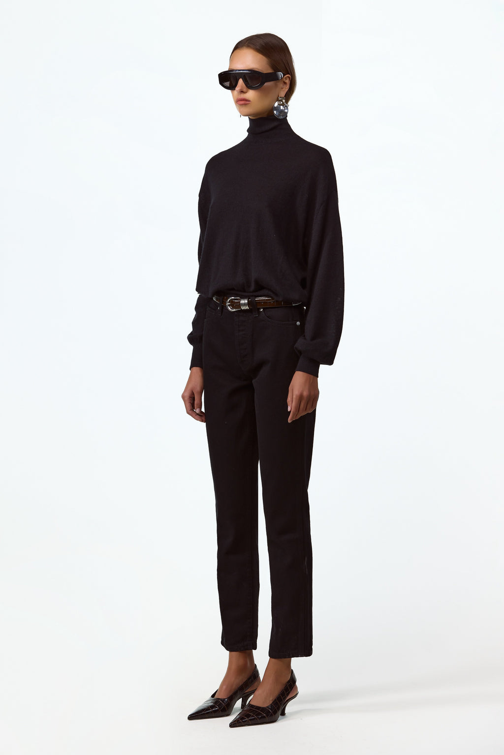 The Straight Ankle Jean (Black)