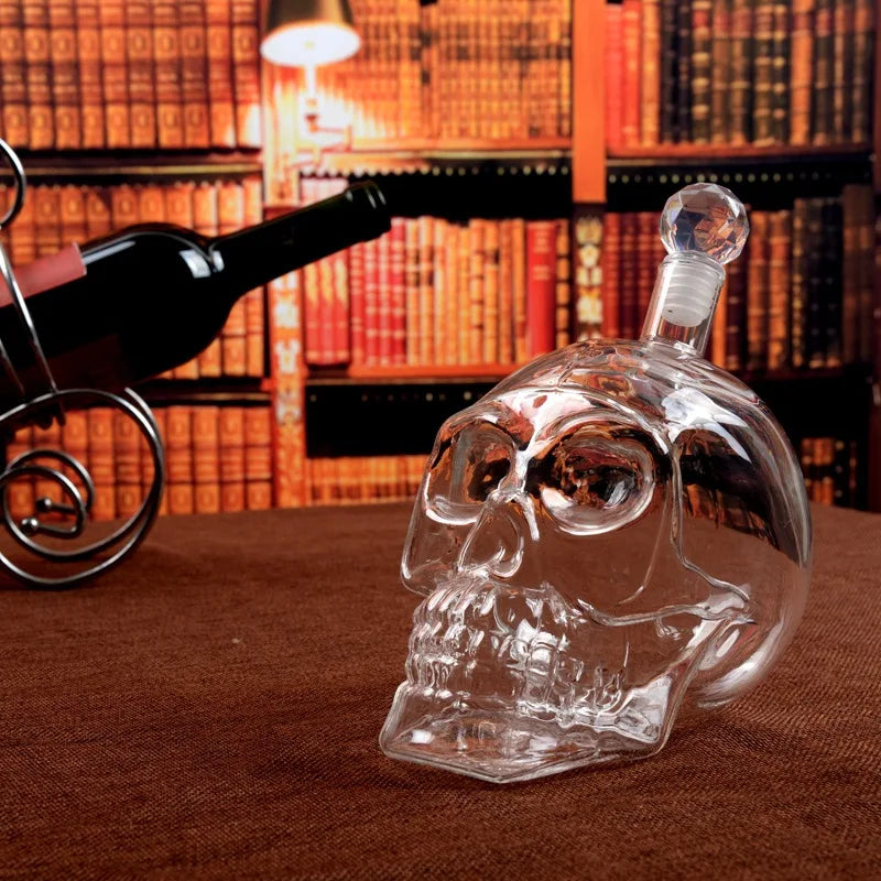 ArtZ® Unfriendly Skull Decanter