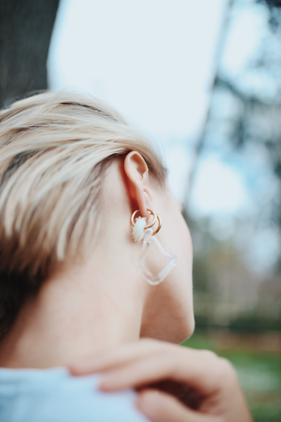 PENDIENTES IRREGULAR WHITE