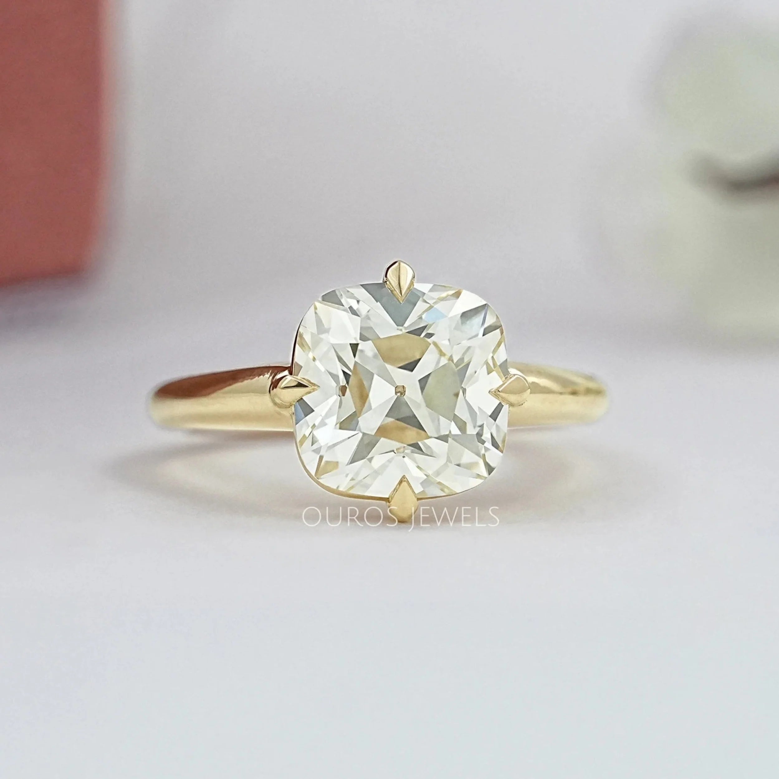 Ouros Jewels