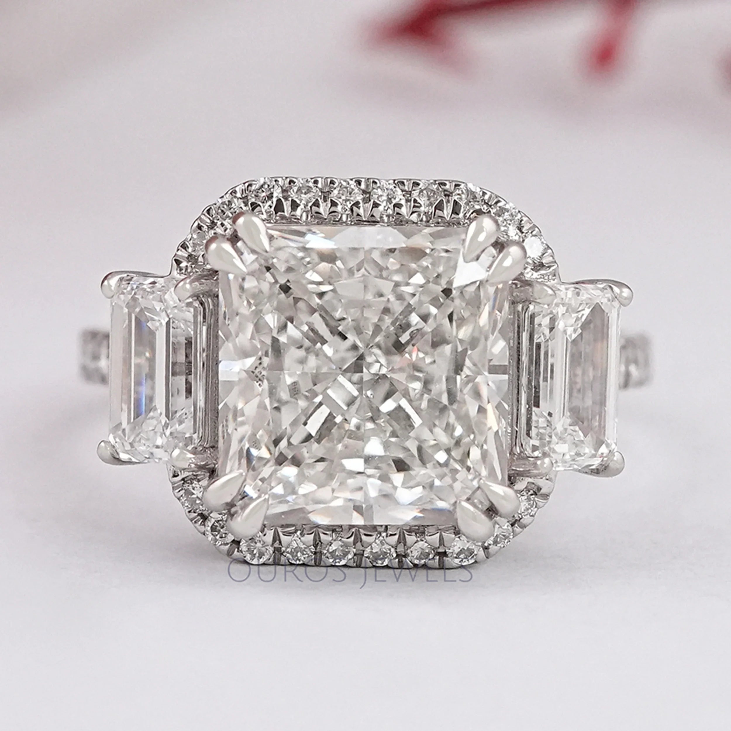 Ouros Jewels