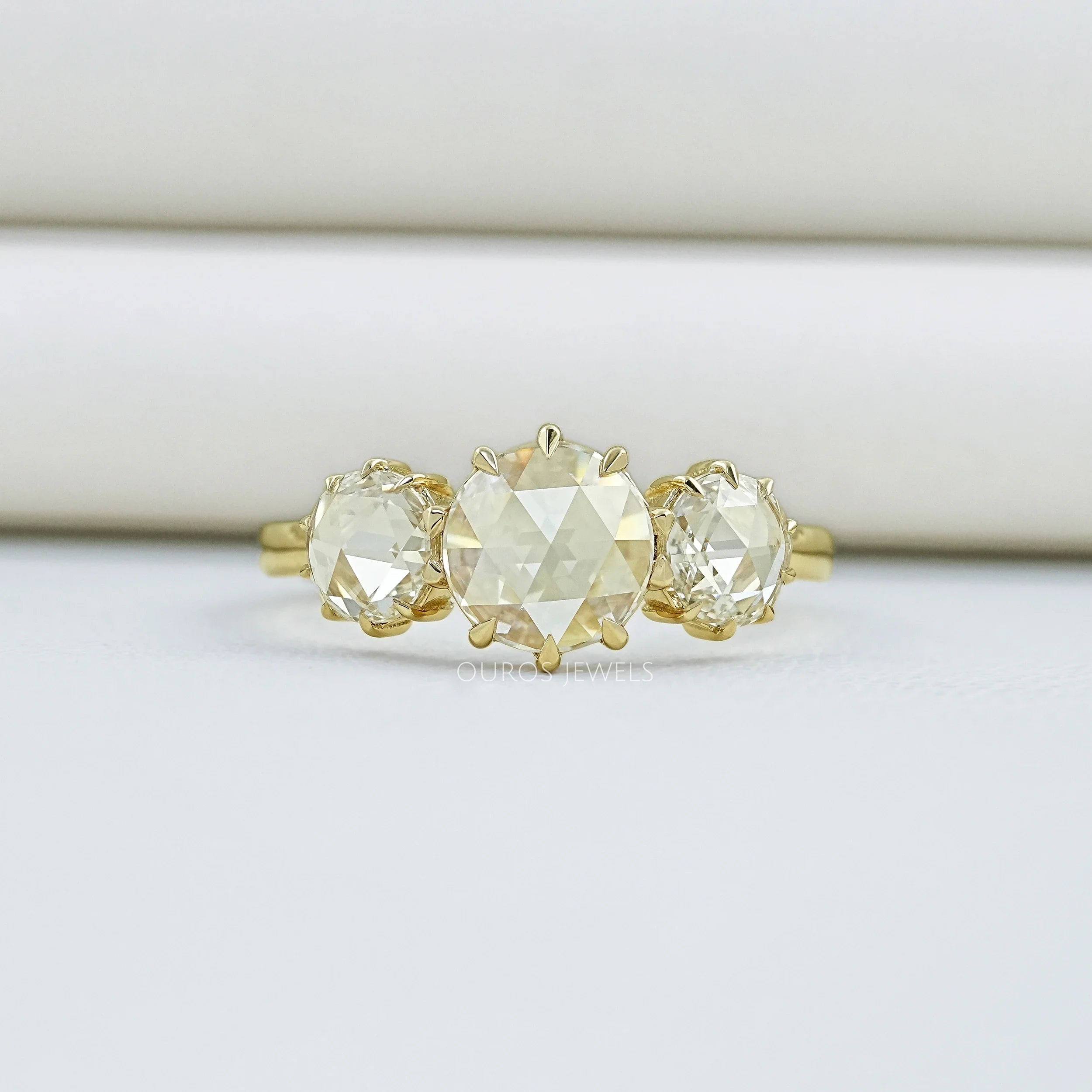 Ouros Jewels