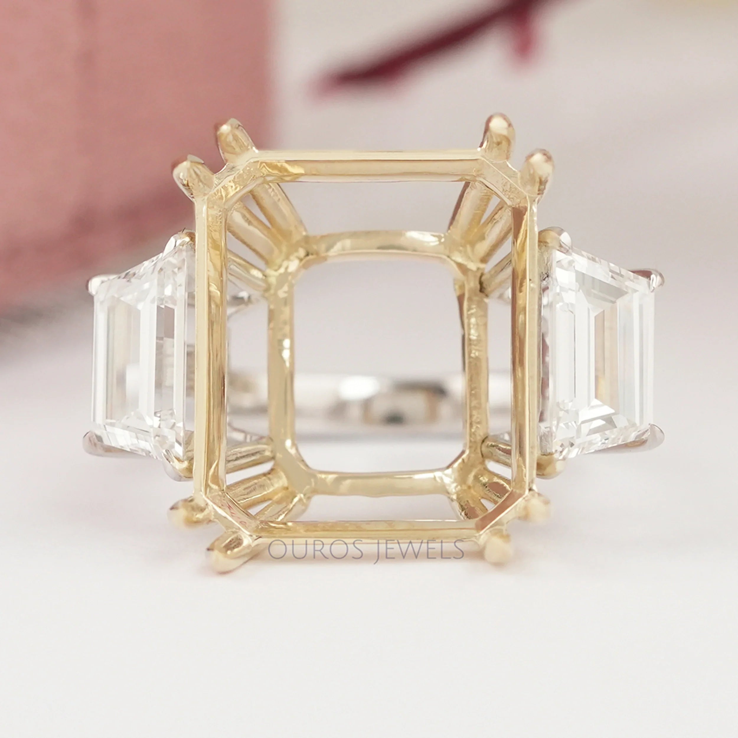 Ouros Jewels