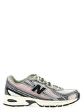 New Balance Sneaker — pink