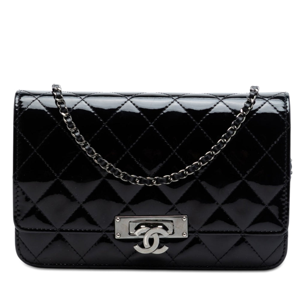 Quilted Patent Golden Class Wallet on Chain