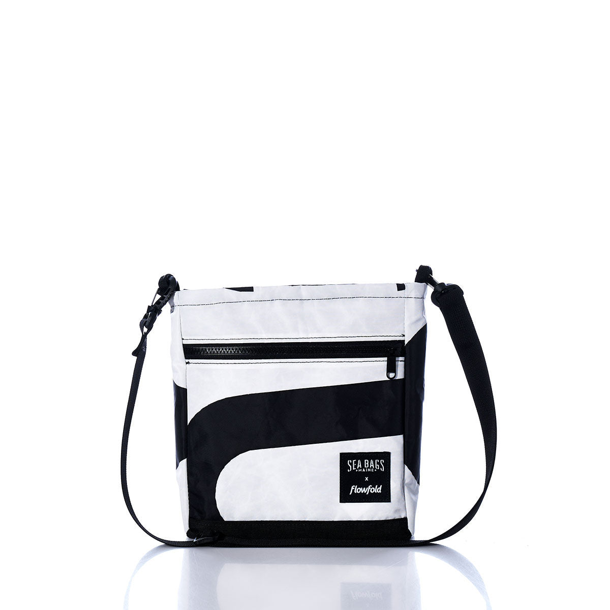 Vintage U3 Small Voyager Crew Crossbody Handmade in Maine from Recycled Sails