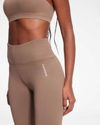 V LEGGINGS | SILICONE LOGO