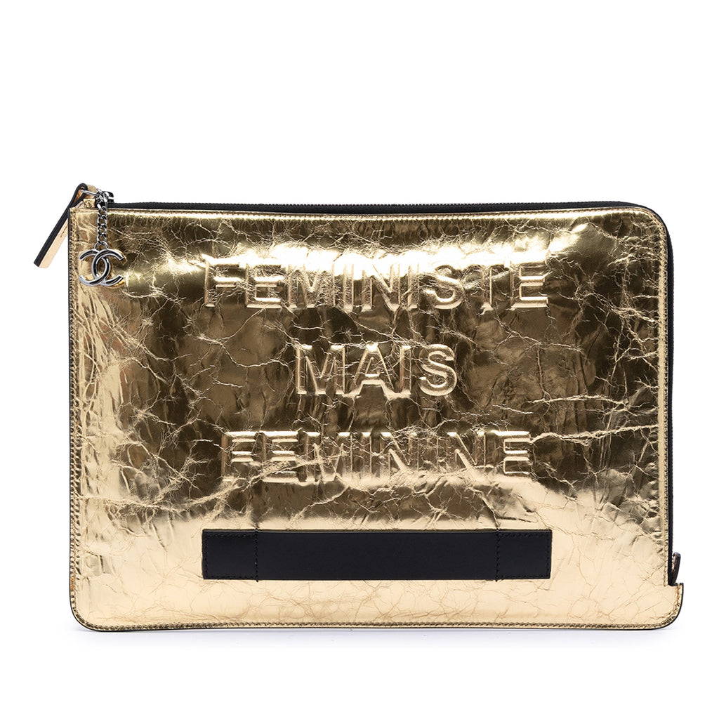 Metallic Crinkled Calfskin Feministe Mais Feminine Pouch