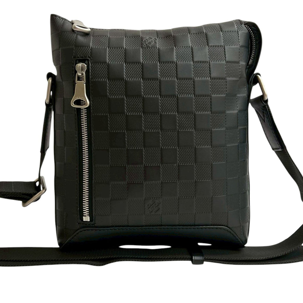 Damier Infini Discovery Messenger BB