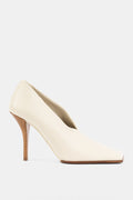 Maison AlaïA Pumps 90 Pump — Beige
