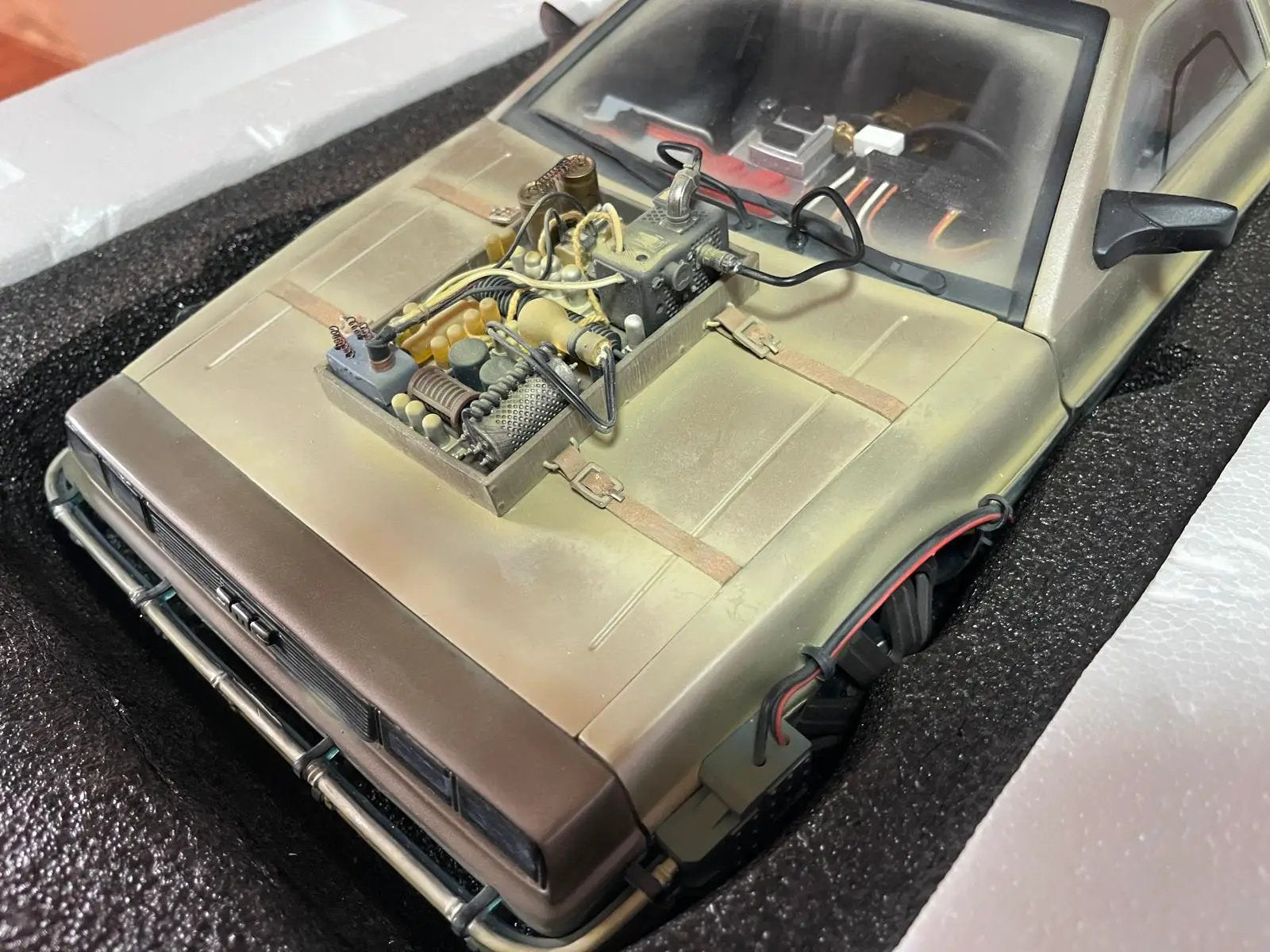 Regreso al Futuro III Estatuas 1/10 Art Scale Delorean Full Set Deluxe 57 cm