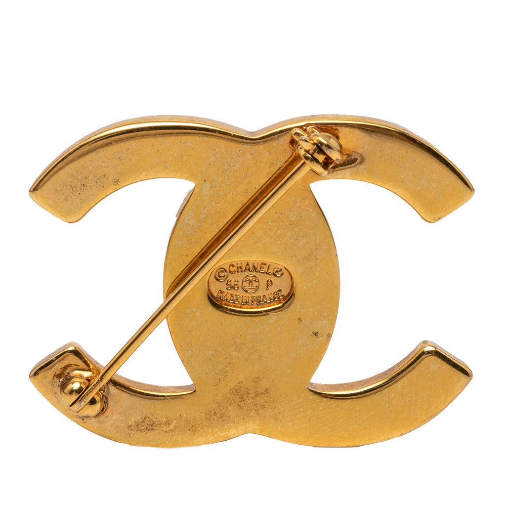 CC Gold Plated Turn Lock Brooch