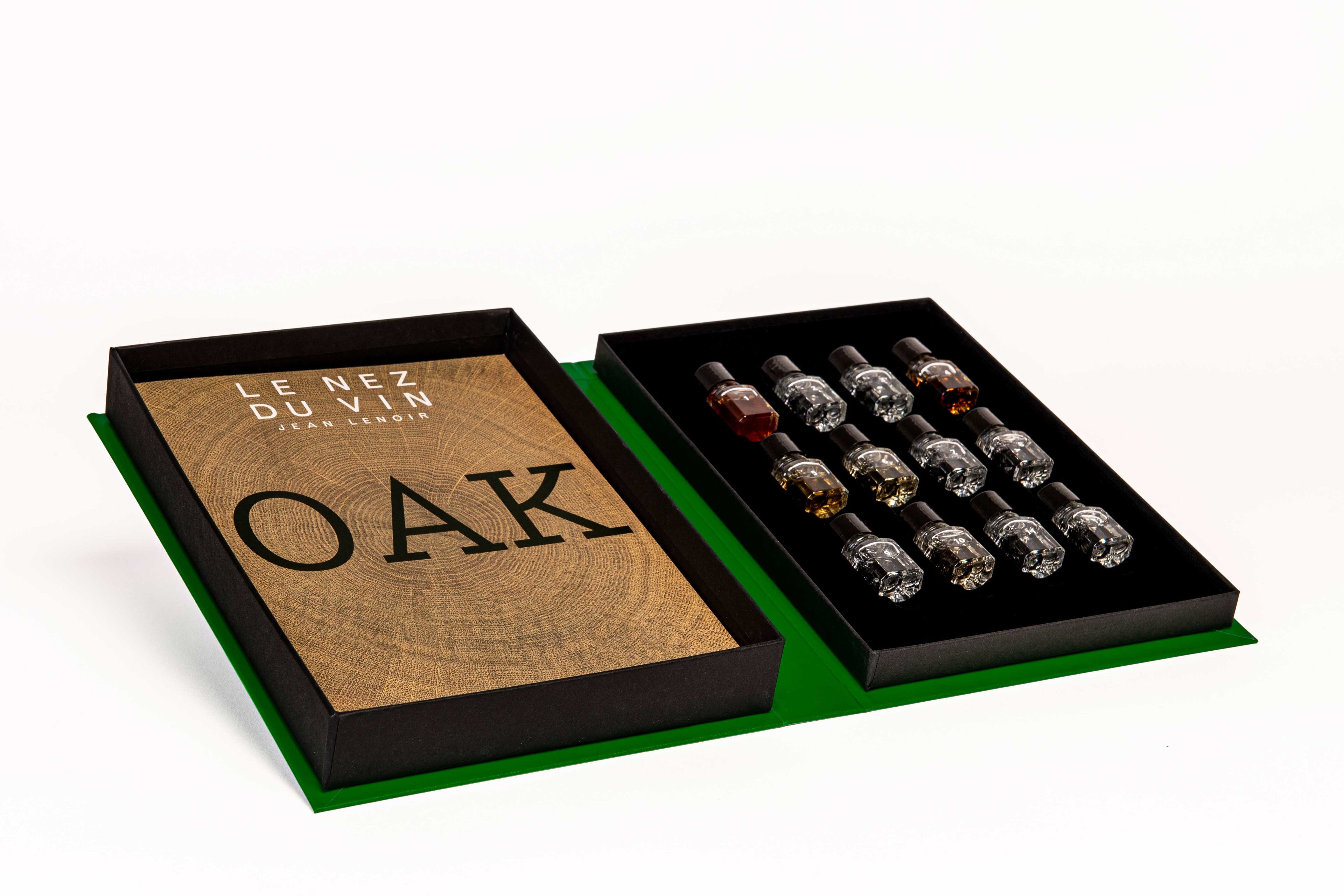 Le Nez du Vin - "The Oak" 12 Wine Aroma Kit by Jean Lenoir