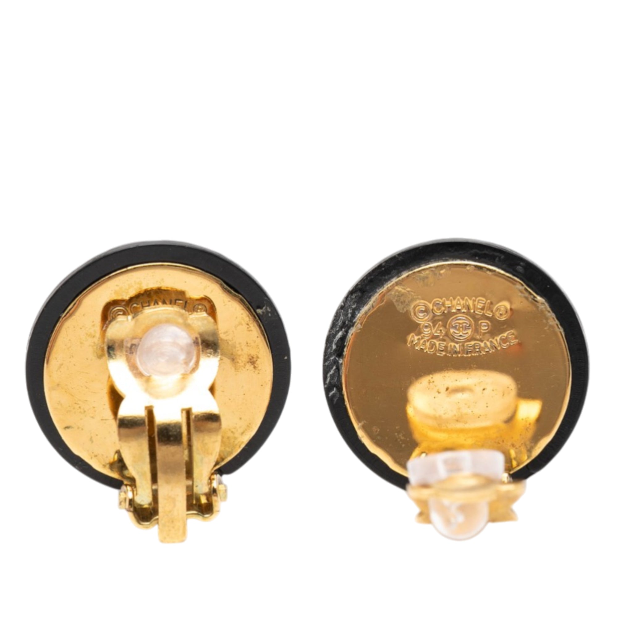 CC Resin and Gold Plated Quilted Button Clip On Earrings