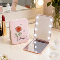 Personalizado Cristal Nacimiento Flor Mariposa LED Maquillaje Espejo de Bolsillo con Nombre Viaje Uso Diario Cumpleaños Boda Regalo para Mujeres Besties Novias
