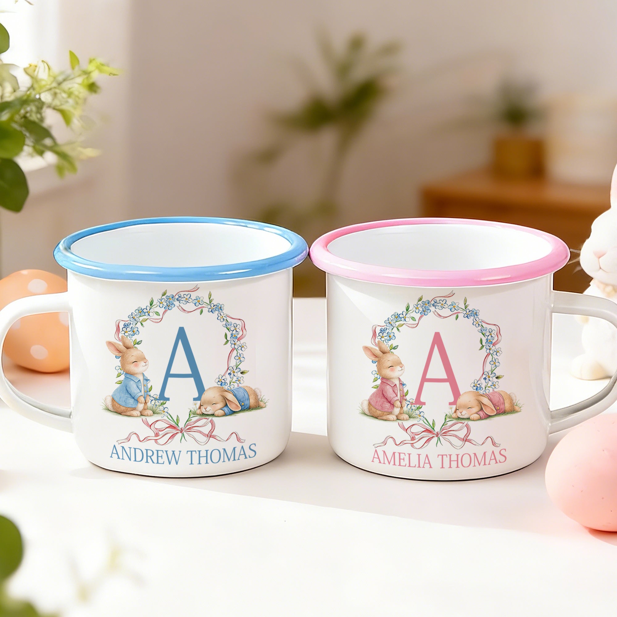 Taza esmaltada personalizada con nombre e inicial de conejo con lazo de acuarela multicolor de 12 oz. Regalo de Pascua de uso diario para niños y niñas