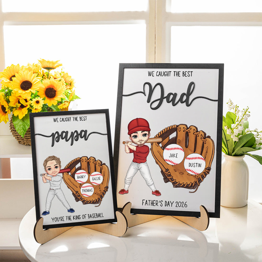 Personalizado We Caught The Best Cartoon Baseball Character Wooden Plaque Frame with 1-8 Names Home Decor Father's Day Gift for Dad Grandpa
