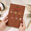 Libreta Personalizada Flor de Nacimiento A5 A6 Diario forrado en piel con 1-12 nombres y 100 páginas de papel Día de la Madre Cumpleaños Regalo para Mamá Abuela