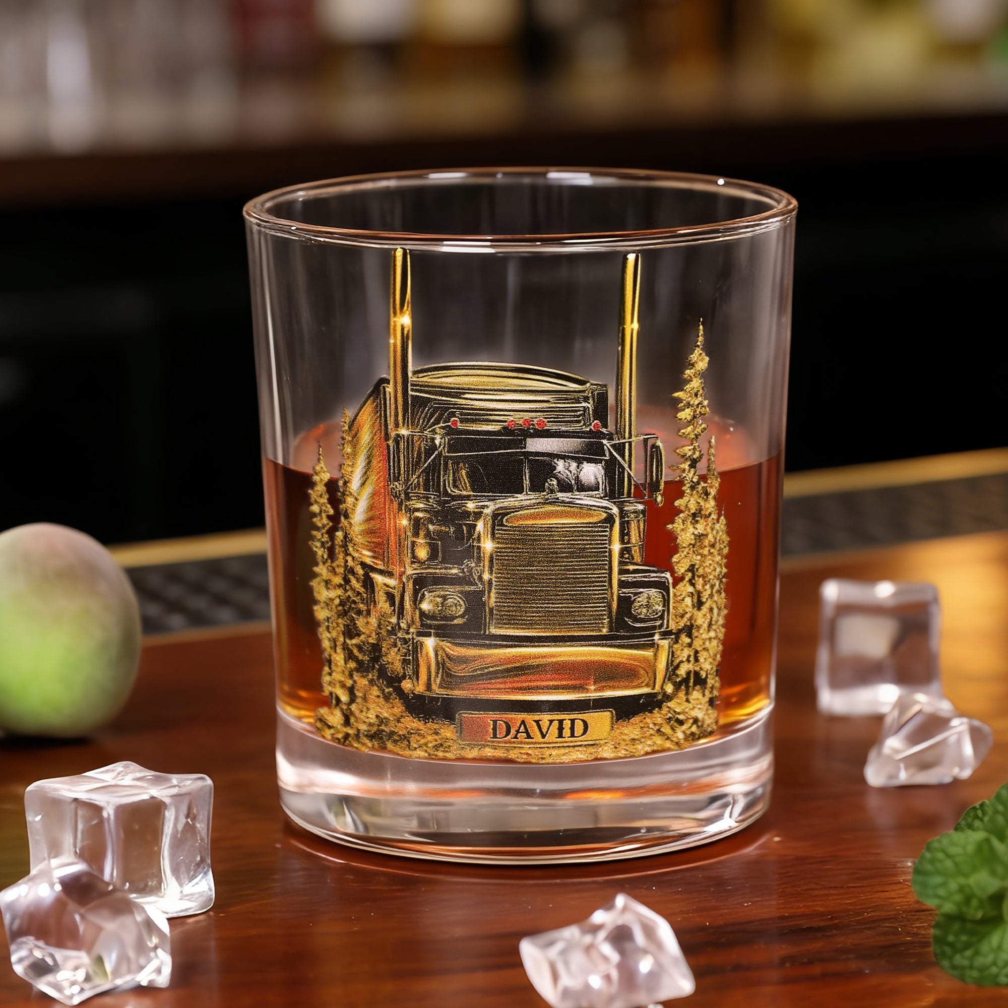 Vaso de whisky de 10 oz personalizado con el nombre del conductor de camión y su marido.