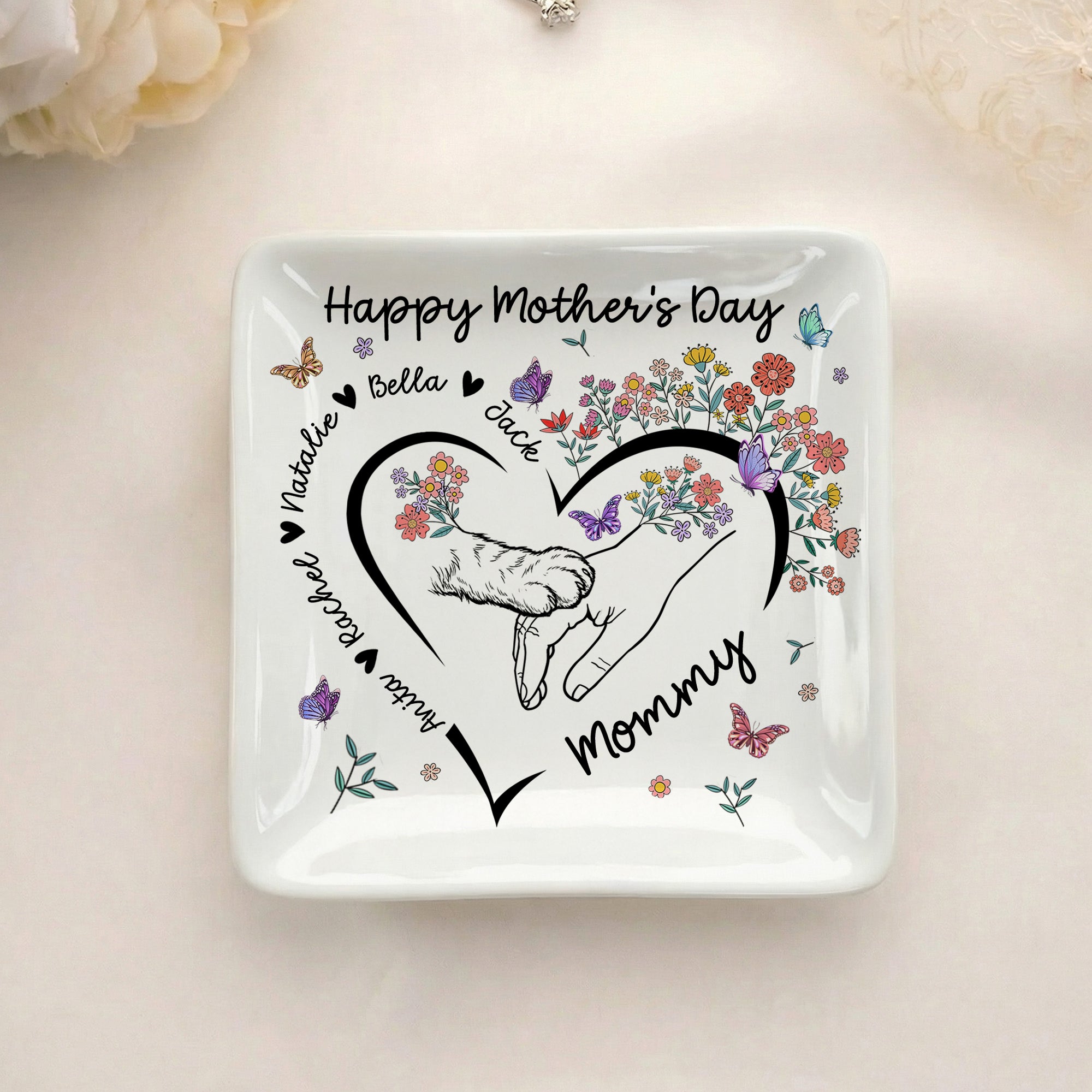 Personalizado manos de pata flor mariposa corazón de cerámica baratija joyería plato con 1-5 nombres Día de la Madre cumpleaños regalo para mamá abuela