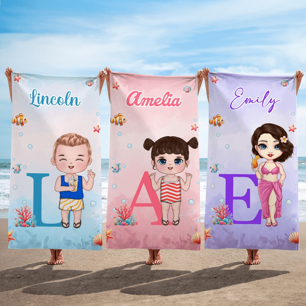 Toalla de playa de gran tamaño y secado rápido personalizada con nombre e inicial Personaje de dibujos animados Esenciales de verano Fiesta en la piscina Regalo de cumpleaños para familiares