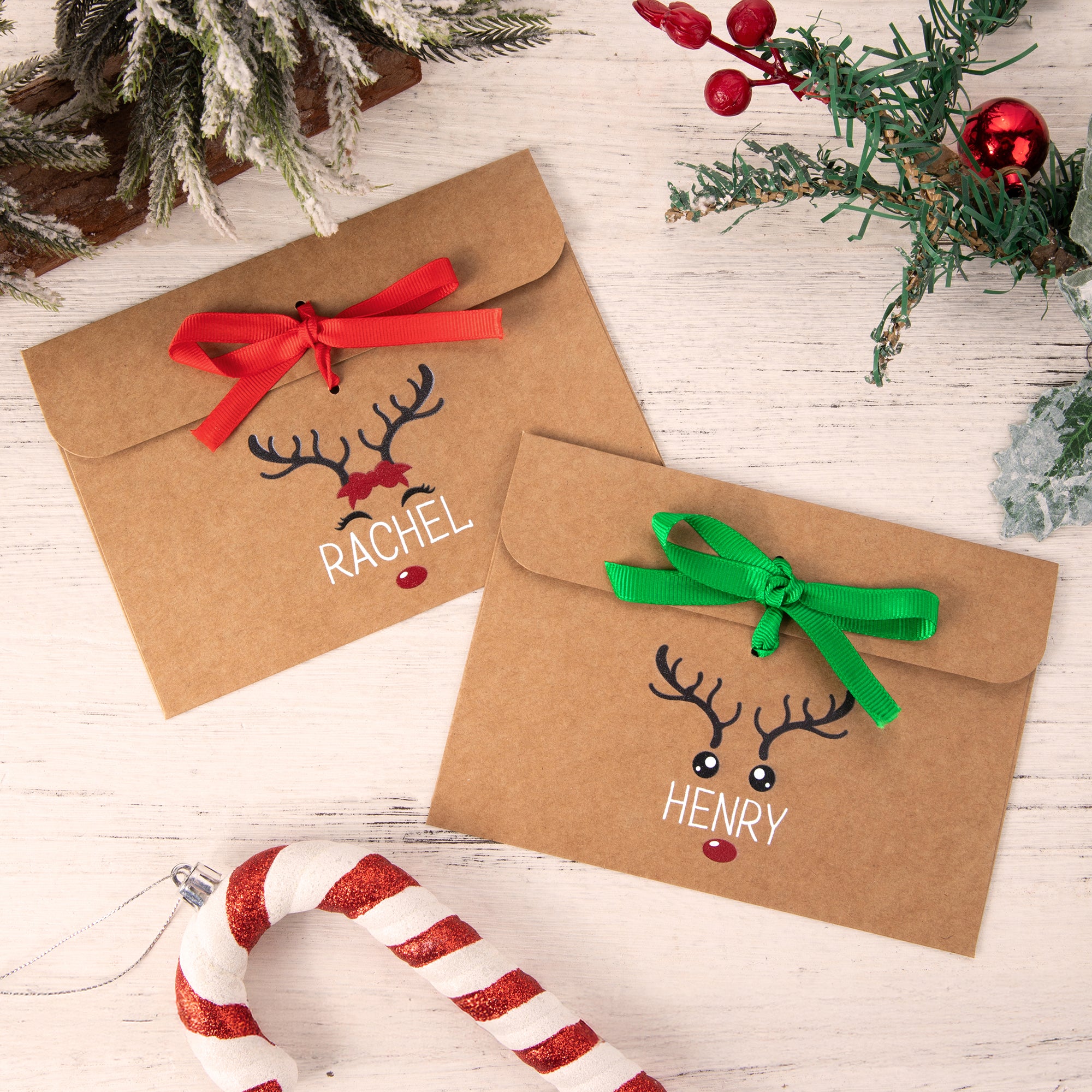 Cinta multicolor personalizada Reno Sobre de papel kraft con nombre Regalo de Navidad para amigos de la familia