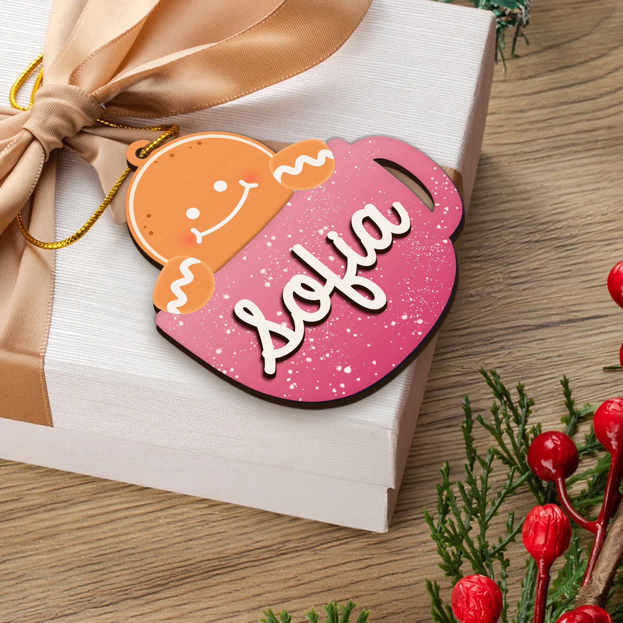Personalizado lindo hombre de pan de jengibre de Santa Claus taza de café de madera ornamento con el nombre de decoración del hogar regalo de Navidad para la familia