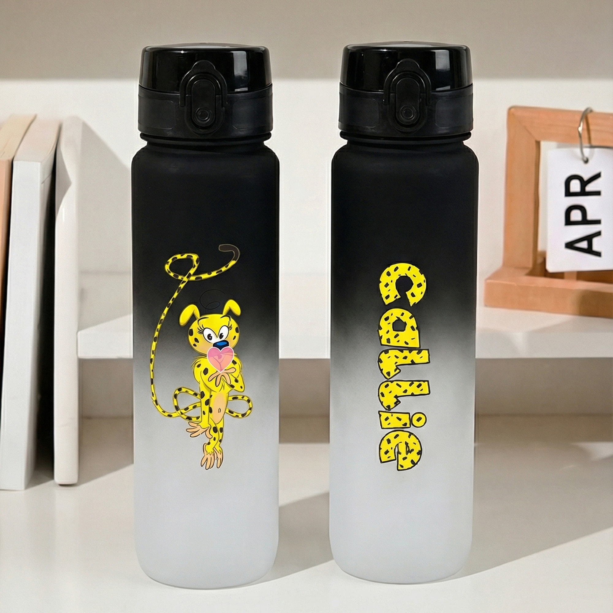 Botella de Agua Deportiva Marsupilami Personalizada con el Nombre de un Leopardo de Cola Larga Regalo de Cumpleaños para Niños Amigos | Callie × Marsupilami