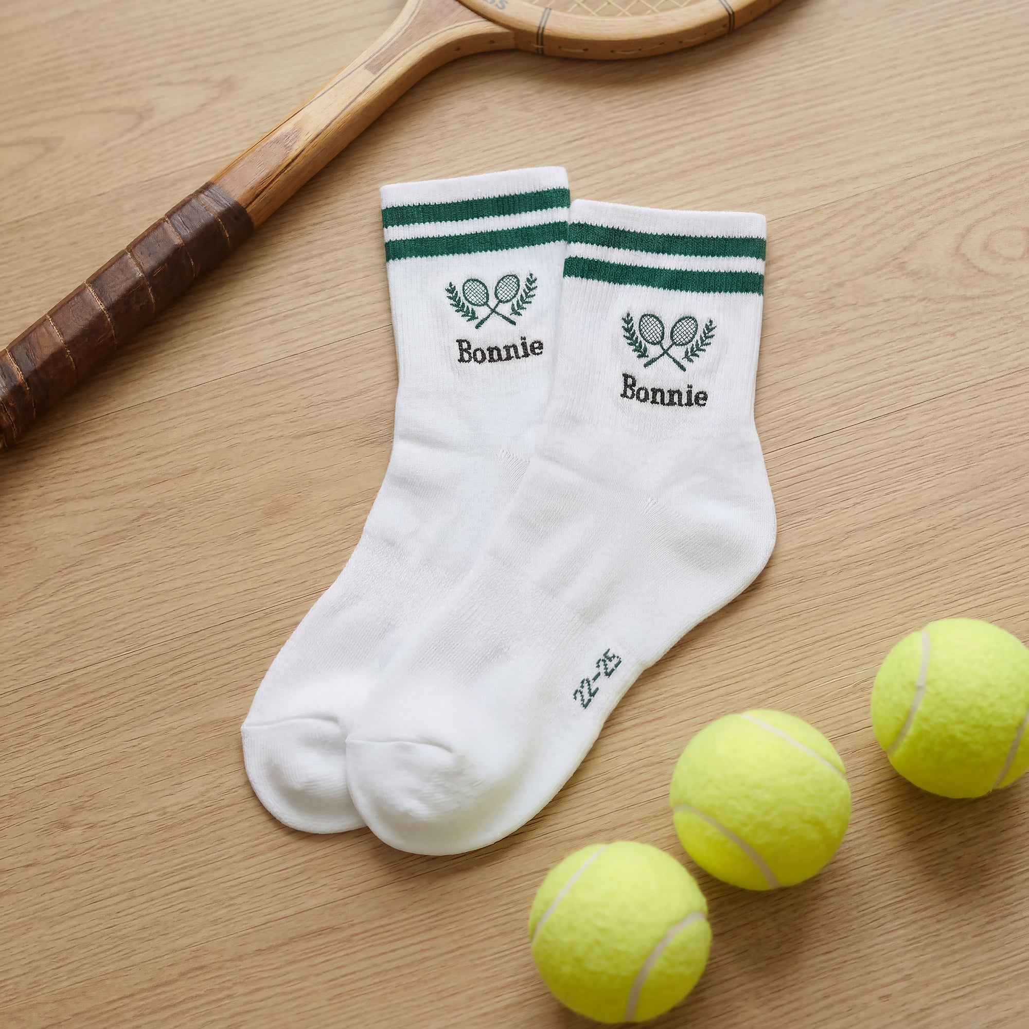 Calcetines deportivos bordados personalizados con raqueta de tenis y nombre Regalo de cumpleaños para los amantes del tenis
