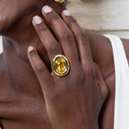 Anillo acabado en oro amarillo 18k