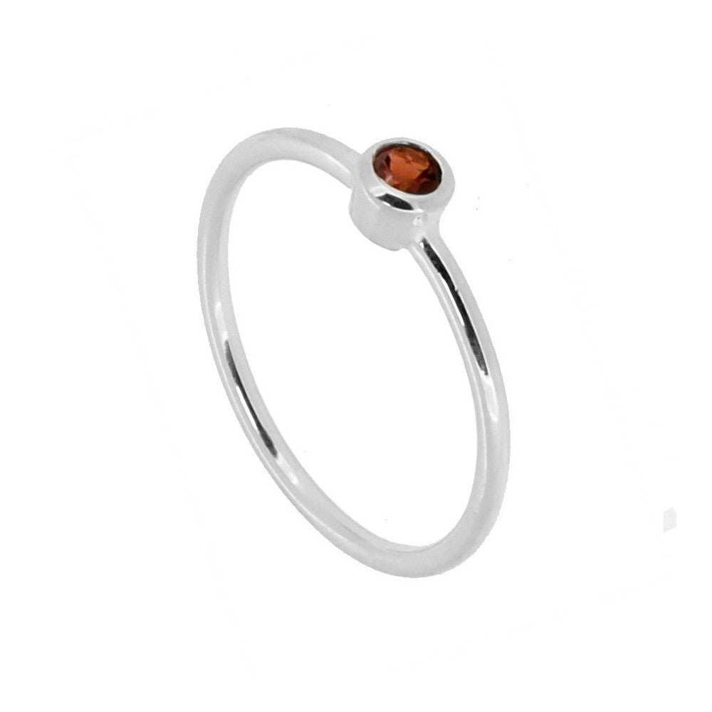 Anillo 'Alexandra' de Granate - Plata de Ley 925
