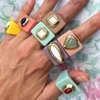 Anillo color maquillaje con piedra natural Cuarzo Verde